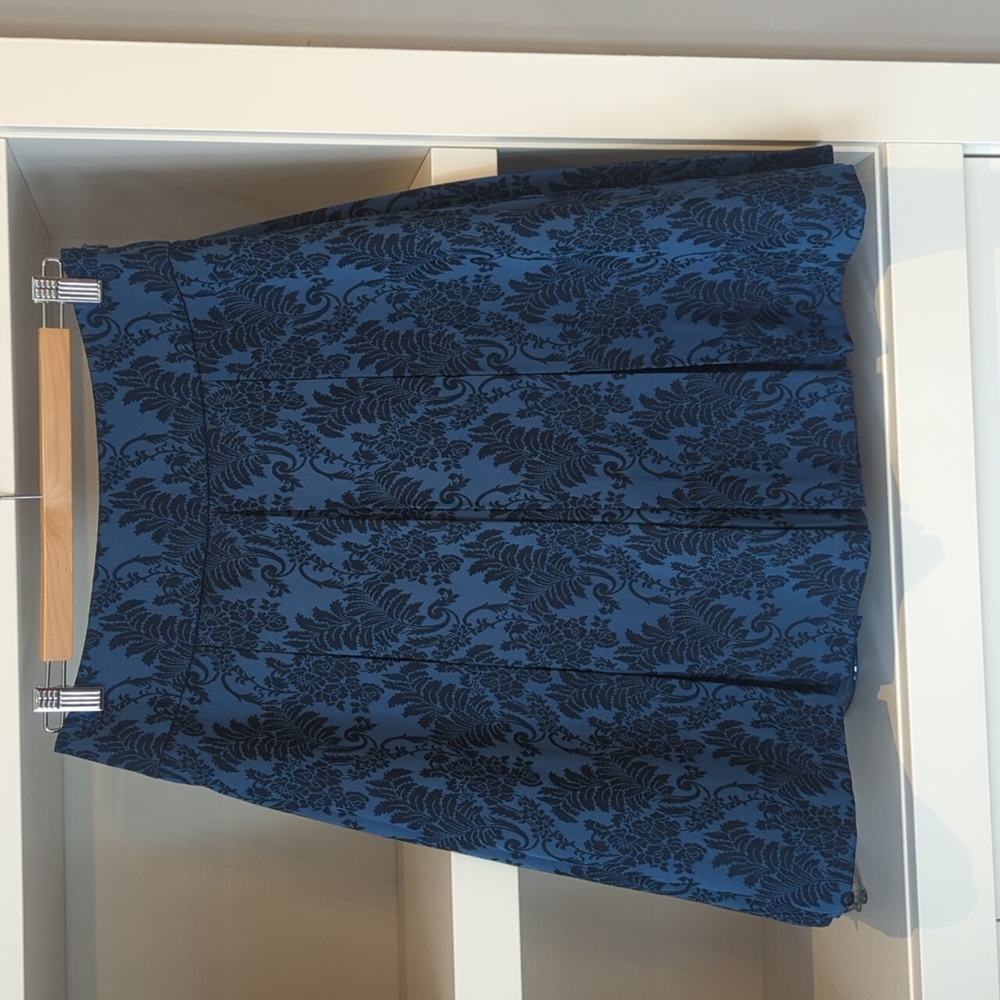 Smart Set size 3 brocade skirt